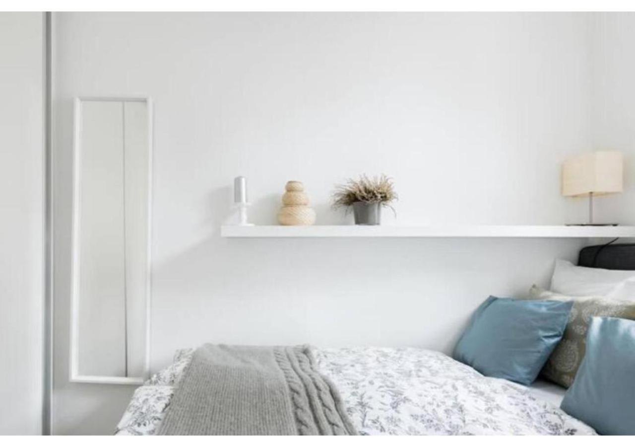 Luxurious And Bright, 5 Min To City Center Apartment Wina Bagian luar foto