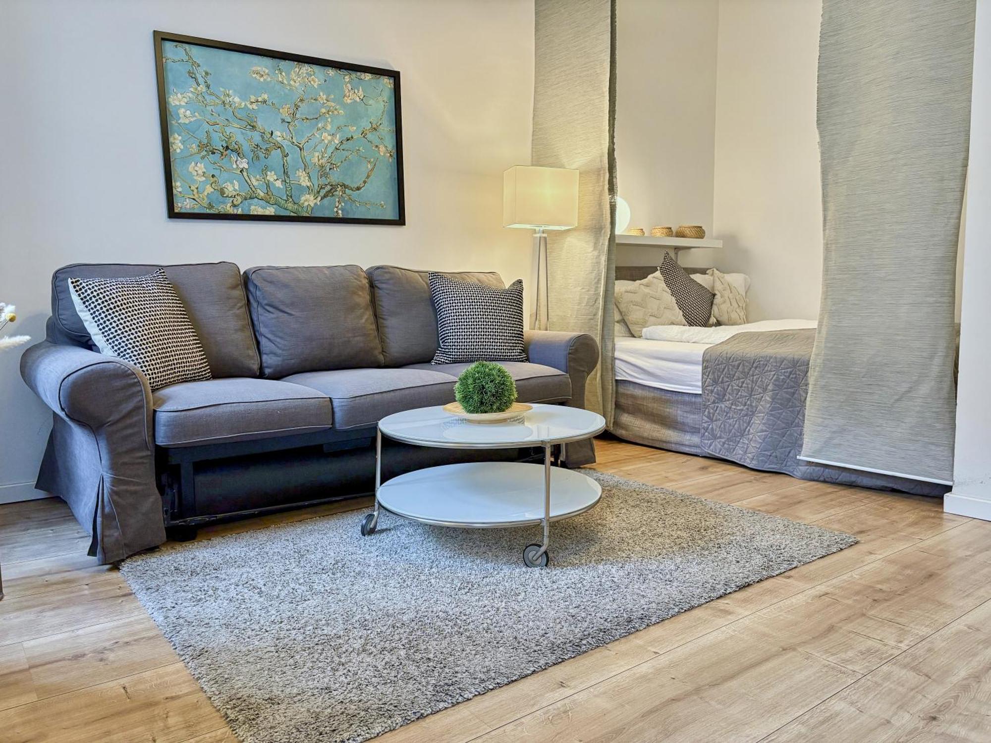 Luxurious And Bright, 5 Min To City Center Apartment Wina Bagian luar foto